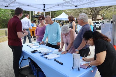 Tampa holds an outreach event for its e-bike incentive program
